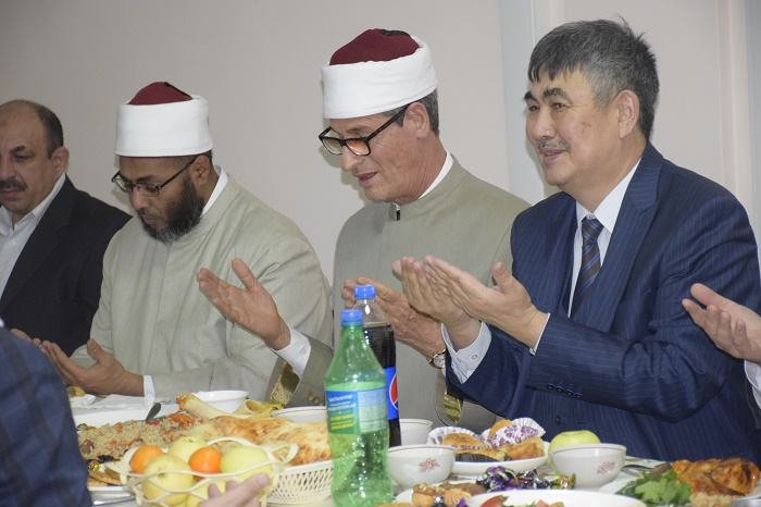«Нұр-Мүбәрак» студенттері Мәуліт мерекесін ерекше атап өтті