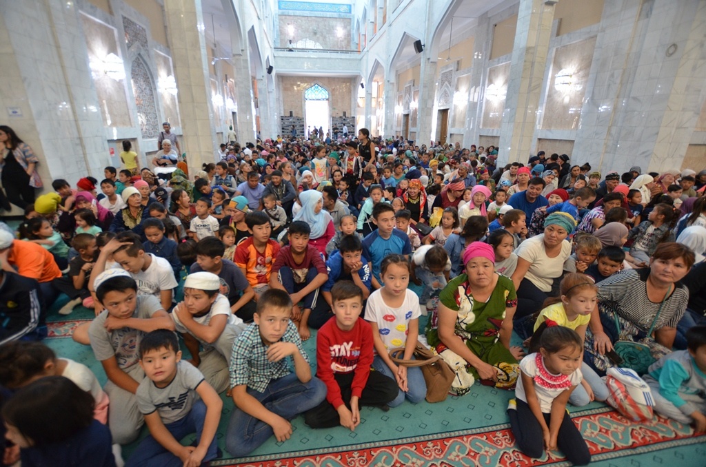 БАС МҮФТИ 1000 БАЛАНЫ МЕКТЕПКЕ ӘЗІРЛЕДІ