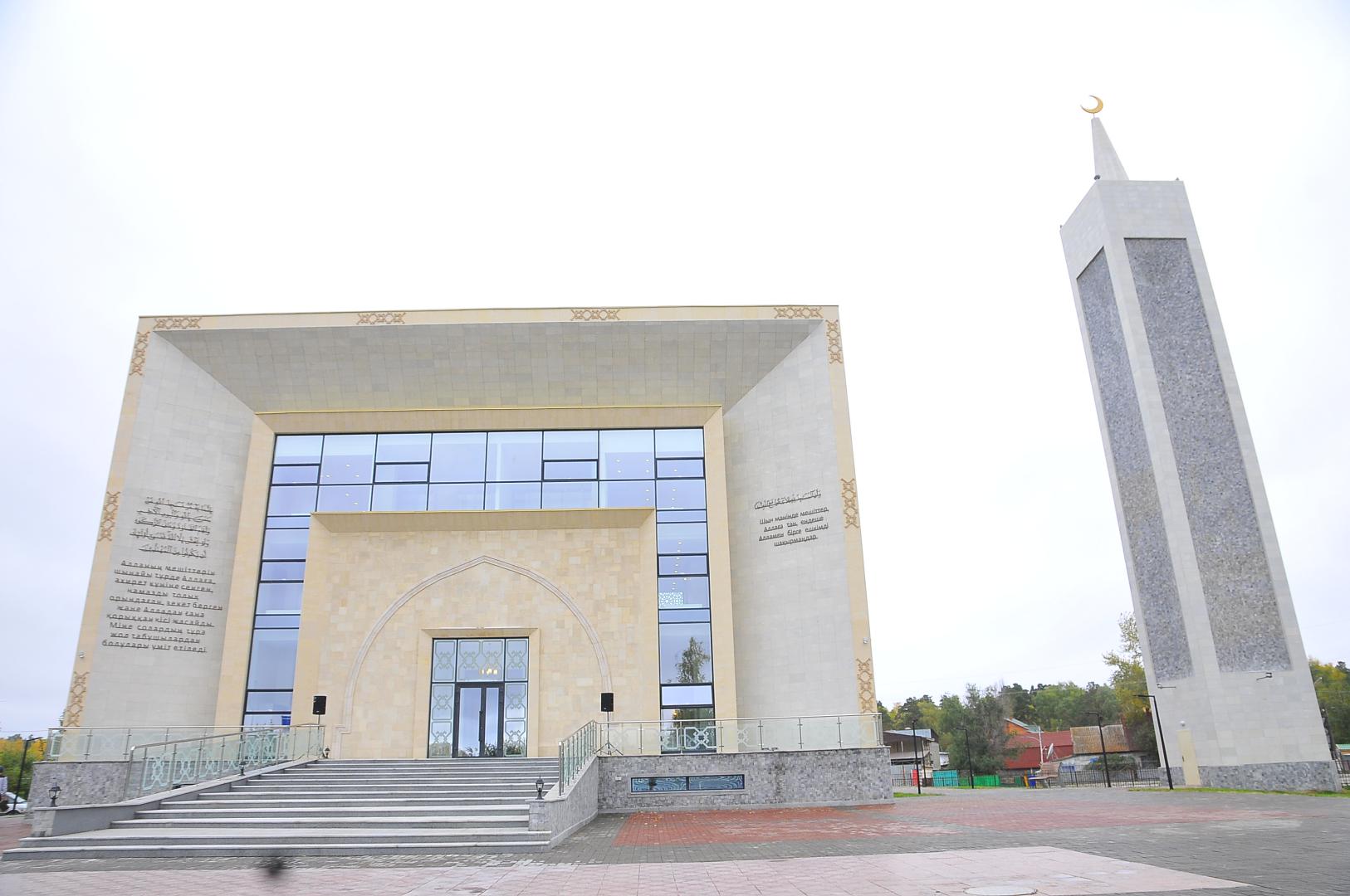 Мечеть кубической формы открыли в Боровом (ФОТО)
