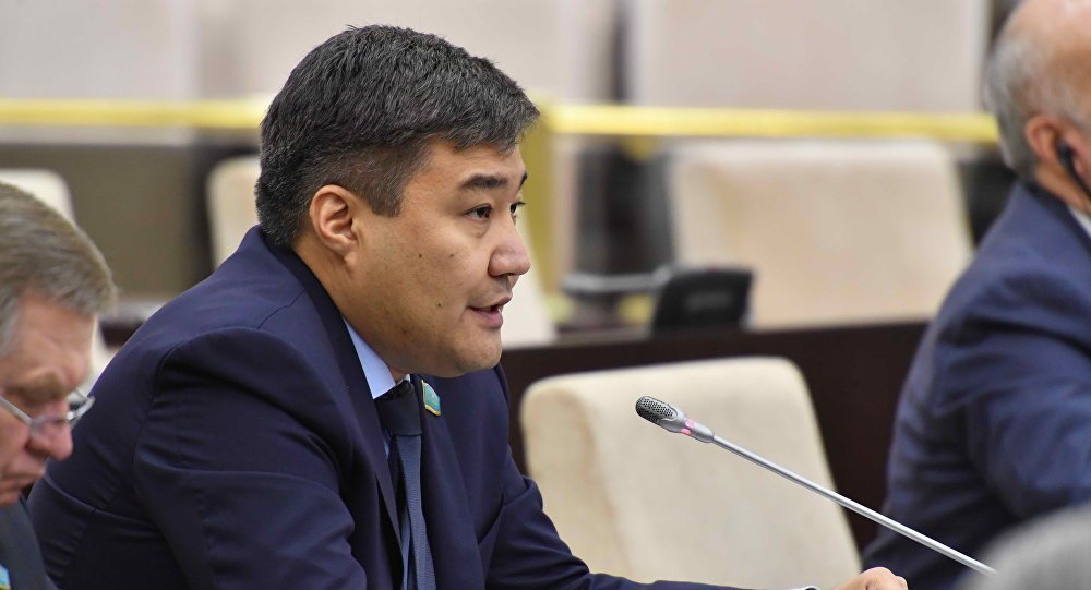 Дархан Калетаев представил депутатам Мажилиса законопроект в религиозной сфере
