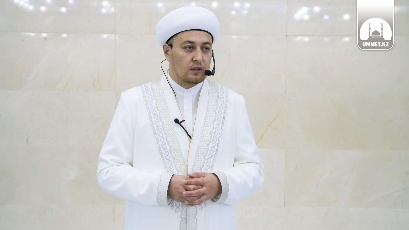 Асқар Мұқанов: Намаз оқымадым деп оразадан бас тартуға болмайды