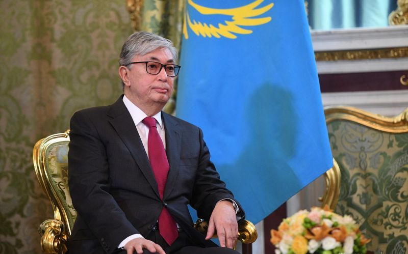 Президент Казахстана призвал изучать угрозы новой цифровой реальности