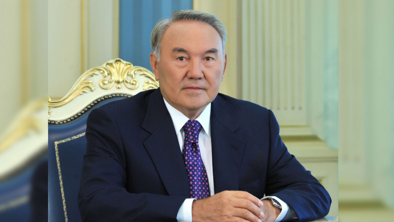 Елбасы Нурсултан Назарбаев выразил соболезнования в связи с крушением пассажирского самолета