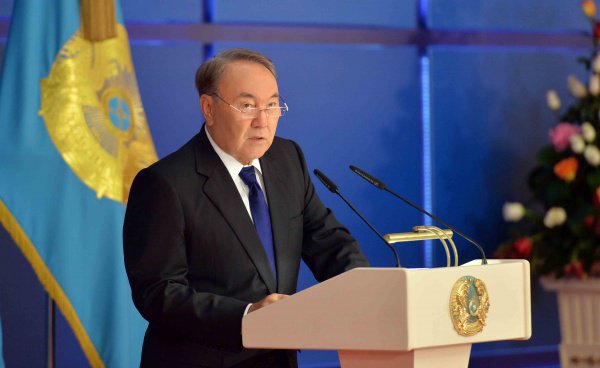 Нурсултан Назарбаев пригласил лидеров ядерных держав в Казахстан