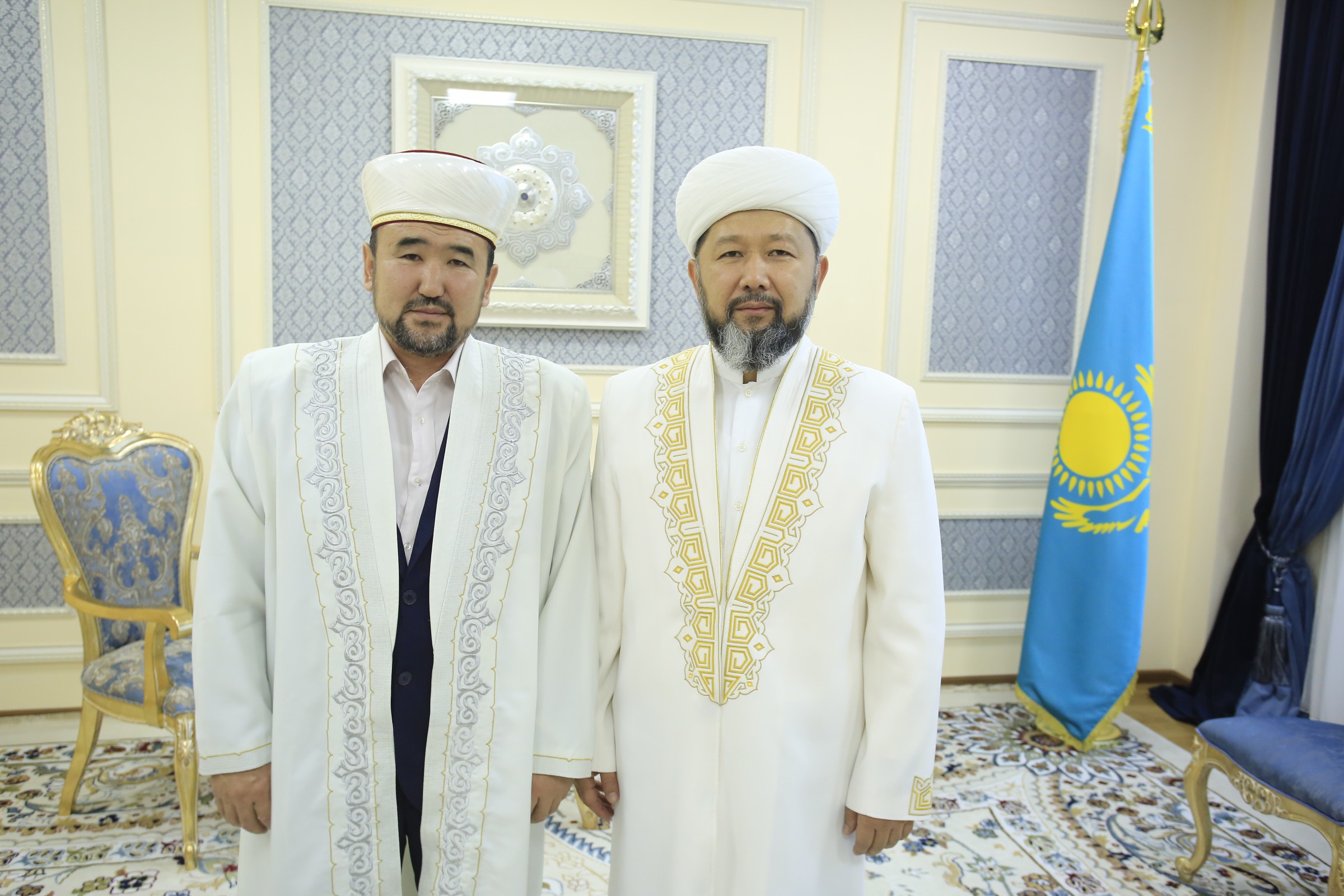 Бас мүфти Алтай Республикасының мүфтиімен кездесті (фото)