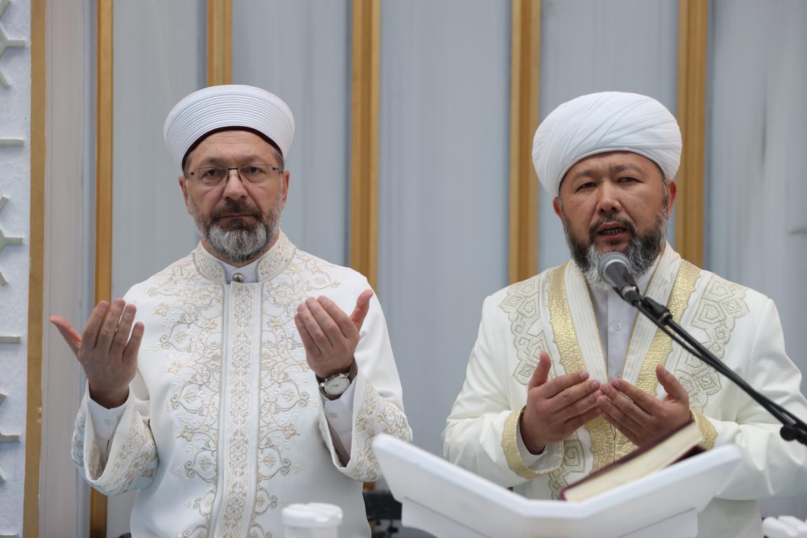 ҚМДБ Төрағасы Али Ербашпен бірге дұға бағыштады (фото)