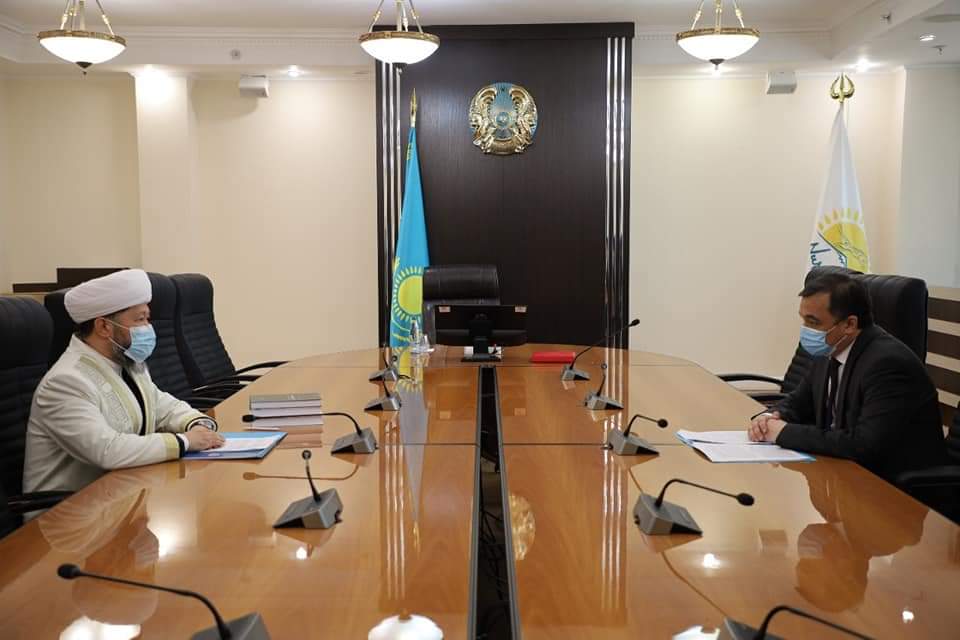 Бас мүфти Ақпарат және қоғамдық даму министрімен кездесті