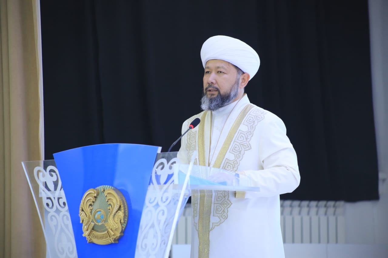 Діни басқарма төрағасы студенттерге дәріс оқыды (фото)
