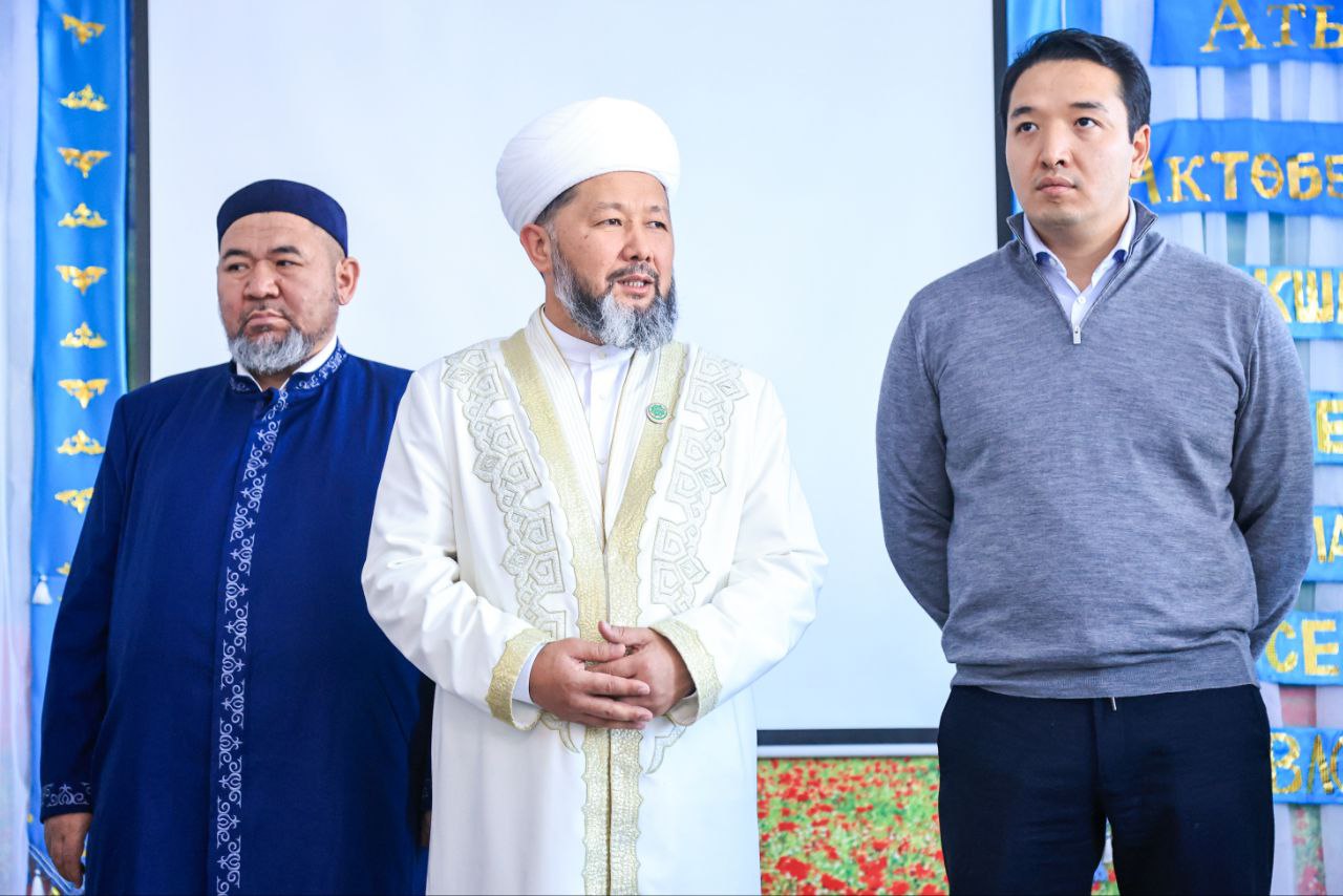 Бас мүфти балаларды қолдау орталығына барды (фото)