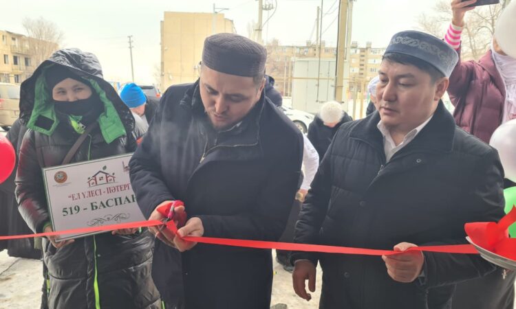 Атырау: Мұқтаж отбасыға баспана берілді