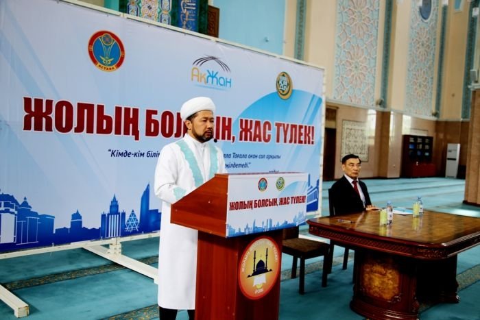 Благословение и наставления получили выпускники школ г.Астаны (ФОТО)