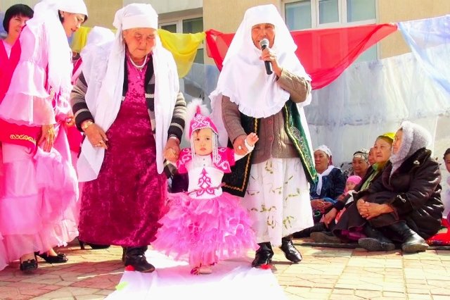 Дәстүрді дәріптеу дінге қайшы емес