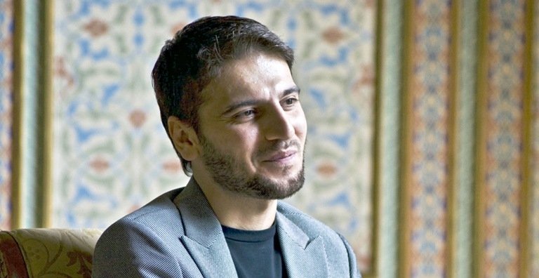 Сами Юсуф призывает думать о детях, а не о танках