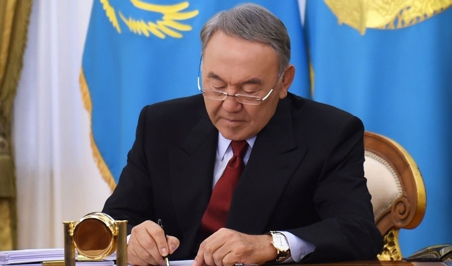 Мемлекет басшысы терроризмге қарсы шараларды күшейтуге бағытталған заңға қол қойды