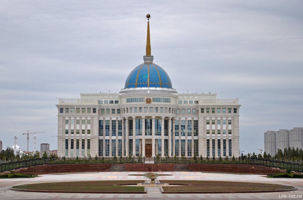 Президент Казахстана выразил соболезнования в связи с трагедией в Мекке.
