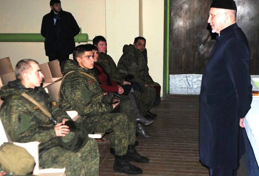 Ресей имамдары әскерде қызмет етеді