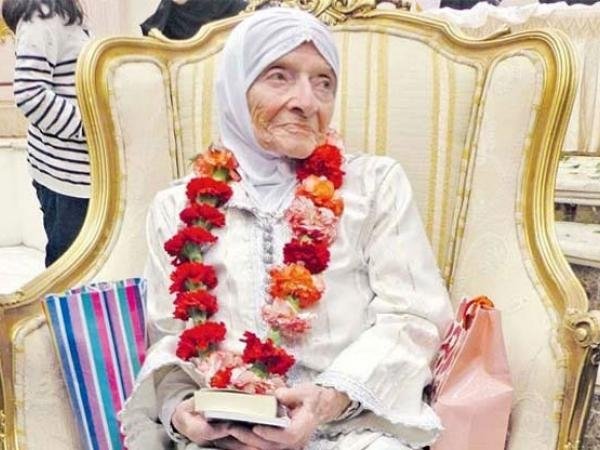 История самой пожилой новообращенной мусульманки