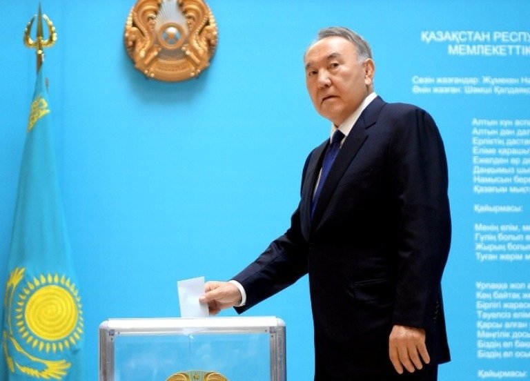 ЦИК: Назарбаев набрал 97,7% голосов на президентских выборах