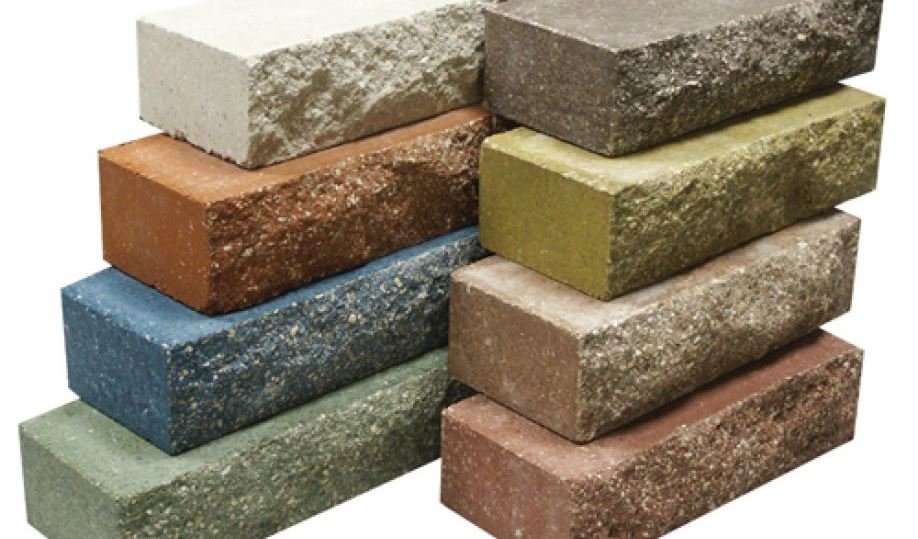 Газа мұсылмандары ерекше кірпіш жасады
