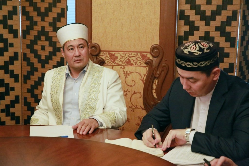 ДУМК: Радиопередачи «Жұма мінбері» и «Таным және тағылым» выйдут в эфир (ФОТО)