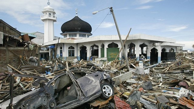 В Индонезии восстановят мечети, разрушенные во время землетрясения