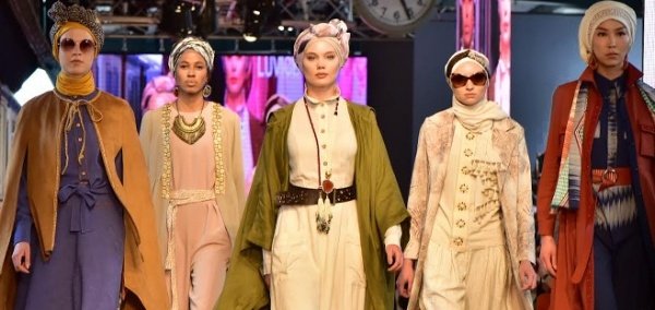 В Лондоне впервые прошел показ мусульманской моды (Фото)