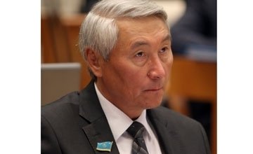 Мәжiлiс депутаттары Қарағанды халқына бiр күндiк еңбекақысын аударады