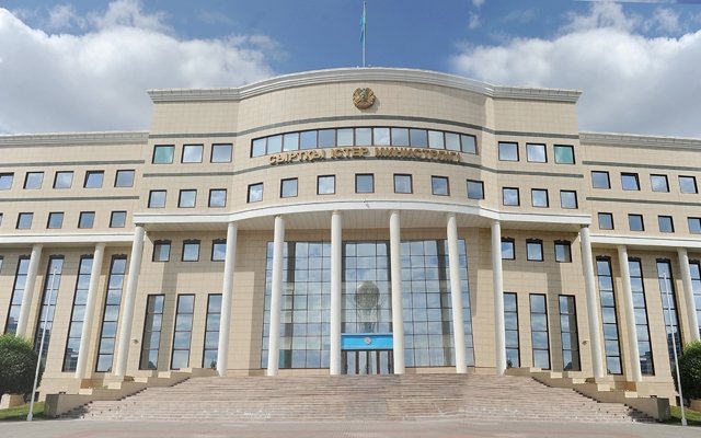 МИД просит казахстанцев быть осторожными во время отдыха за пределами страны