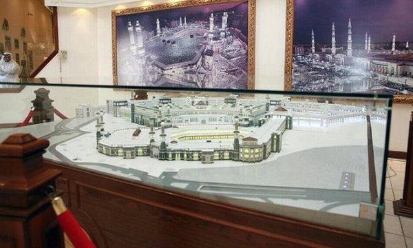 Қасиетті қос мешіт көрмесі ашылды (ФОТО)