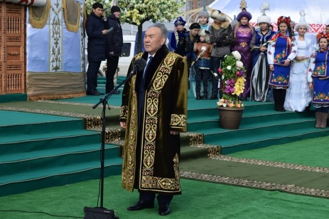 Нурсултан Назарбаев поздравил казахстанцев с Наурыз мейрамы