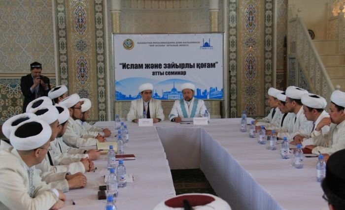 Служба в Миллет – задача мечети (ФОТО)