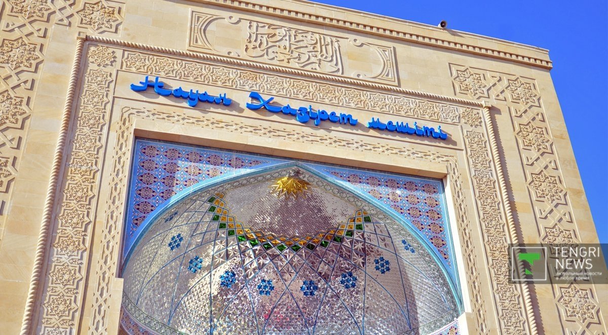В Кокшетау открыли мечеть за 1,5 миллиарда тенге (ФОТО)